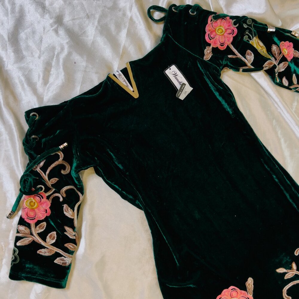 Velvet Embroidered Midi Dress - Dark Green